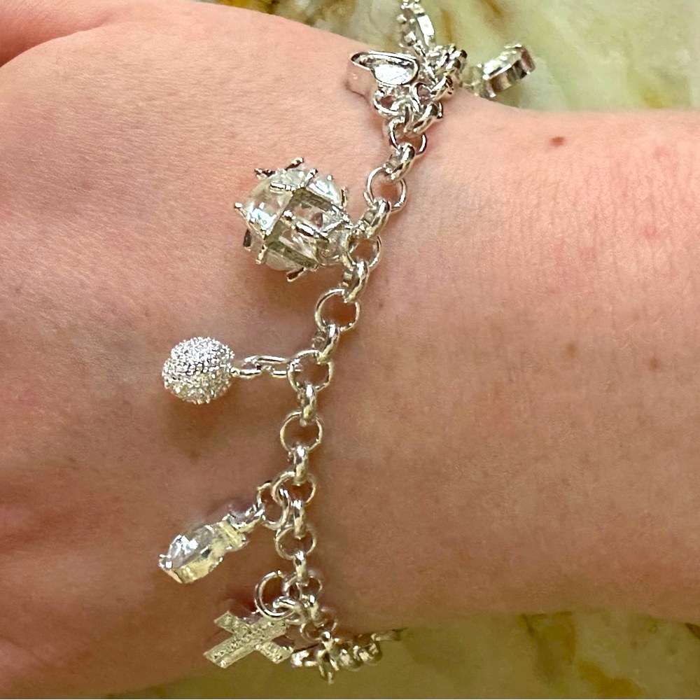 Elegant 925 silver Delicate Silver Charms Bracelet with Chain Link Design
